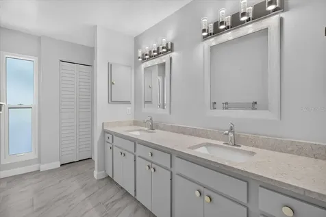 3205 Golden Eagle Lane Sarasota FL 34231