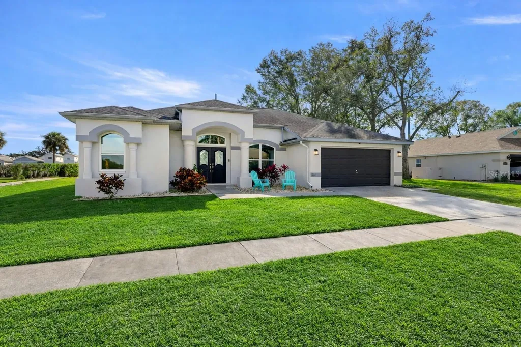 6140 Silver Oaks Drive Zephyrhills FL 33542
