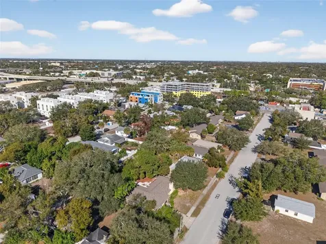 260 13th Street N St Petersburg FL 33705