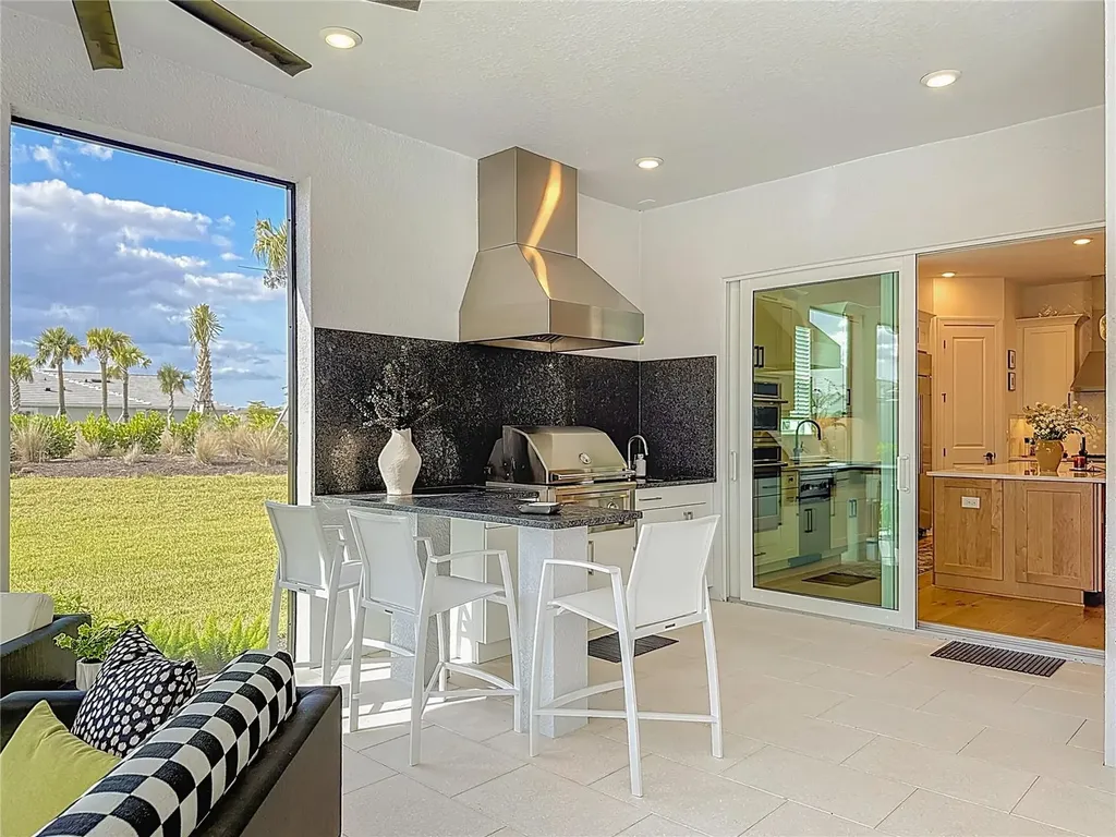 16306 Isola Place Lakewood Ranch FL 34211