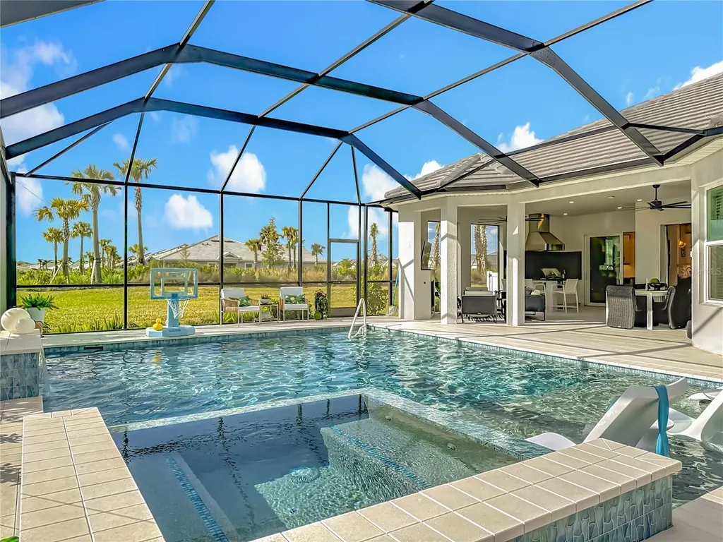 16306 Isola Place Lakewood Ranch FL 34211