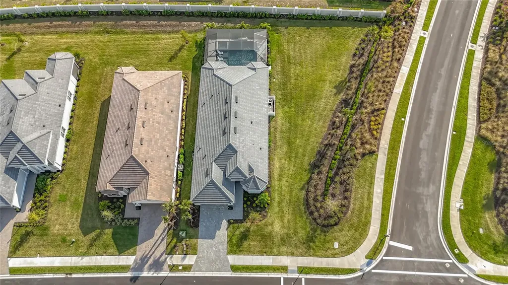 16306 Isola Place Lakewood Ranch FL 34211