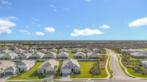 16306 Isola Place Lakewood Ranch FL 34211