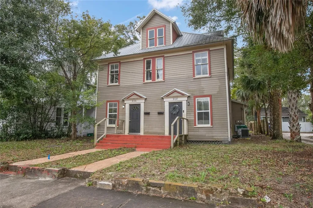 206 W Wisconsin Avenue Deland FL 32720