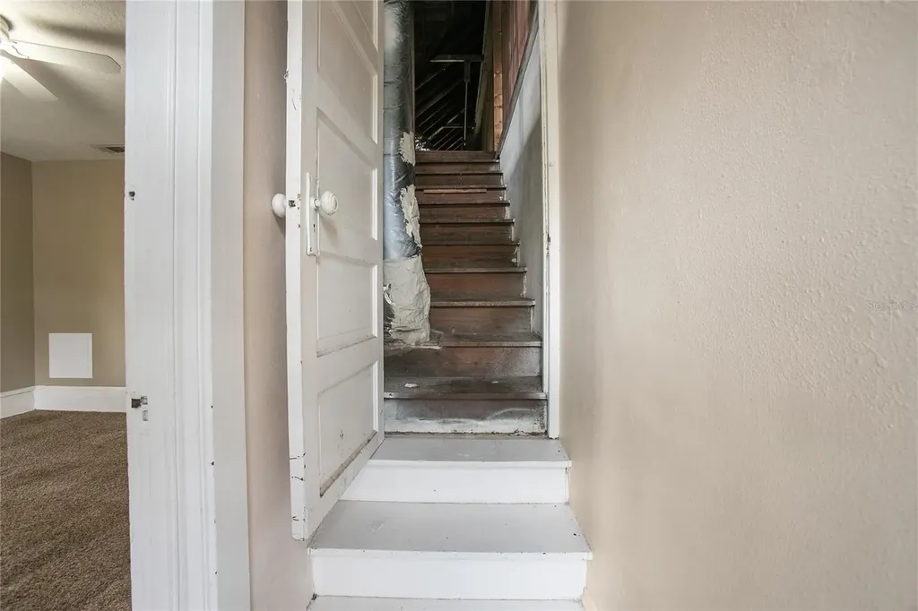 206 W Wisconsin Avenue Deland FL 32720