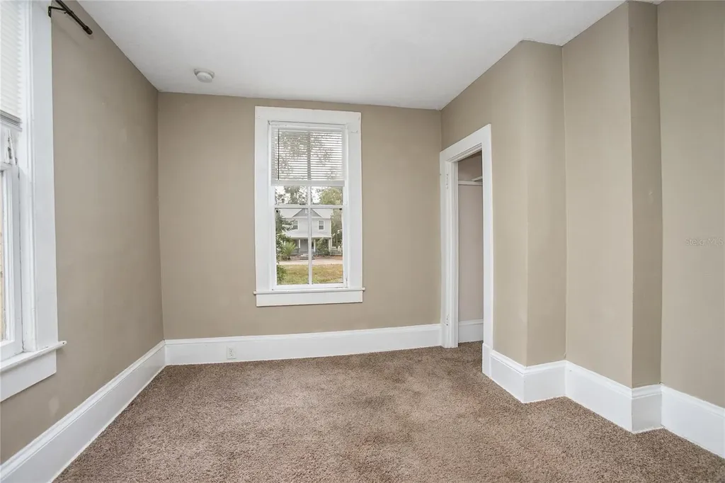 206 W Wisconsin Avenue Deland FL 32720