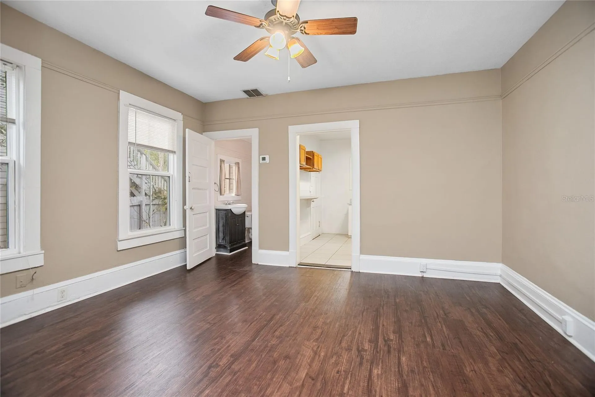 206 W Wisconsin Avenue Deland FL 32720