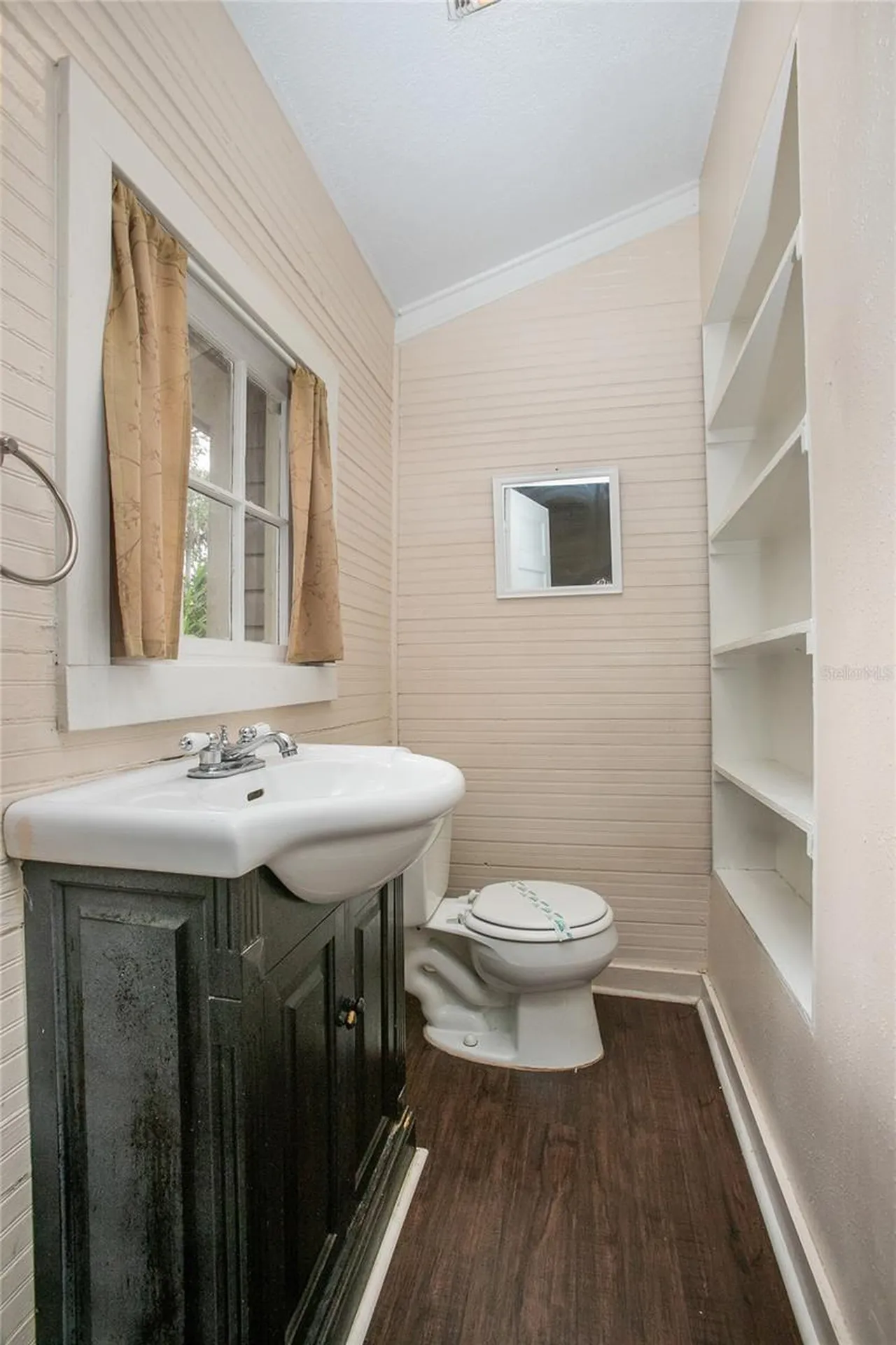206 W Wisconsin Avenue Deland FL 32720