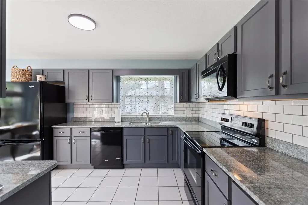 245 Fitzgerald Lane Davenport FL 33837