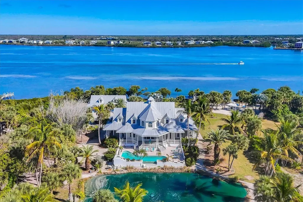 10470 Sunny Dreams Terrace Placida FL 33946