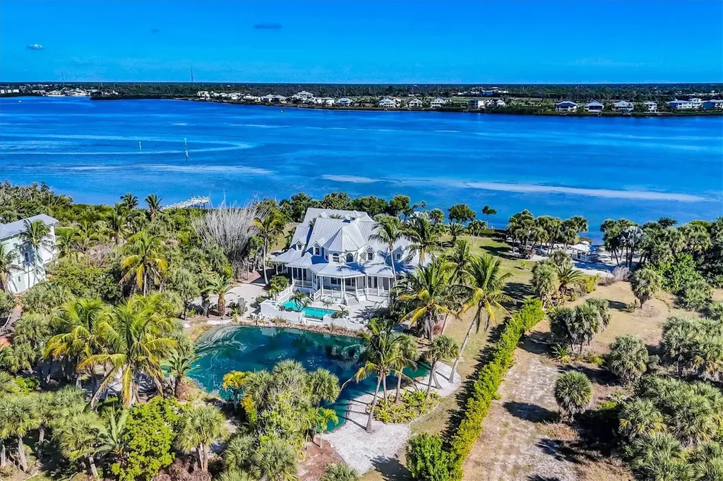 10470 Sunny Dreams Terrace Placida FL 33946