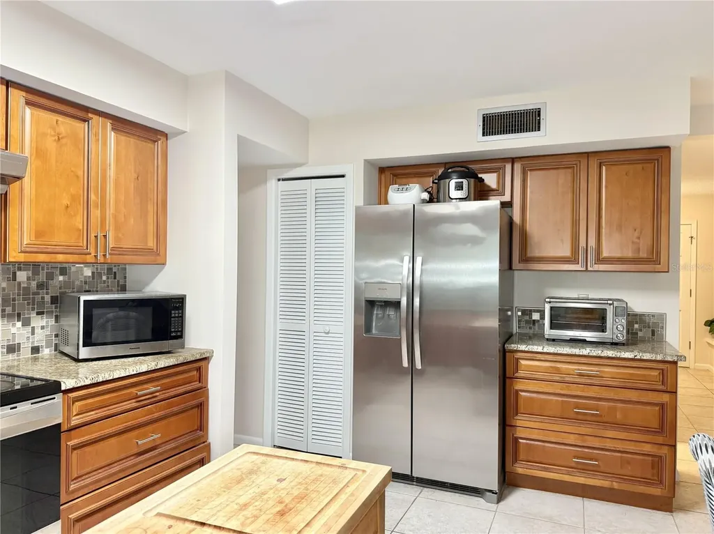 6101 Soaring Avenue Temple Terrace FL 33617
