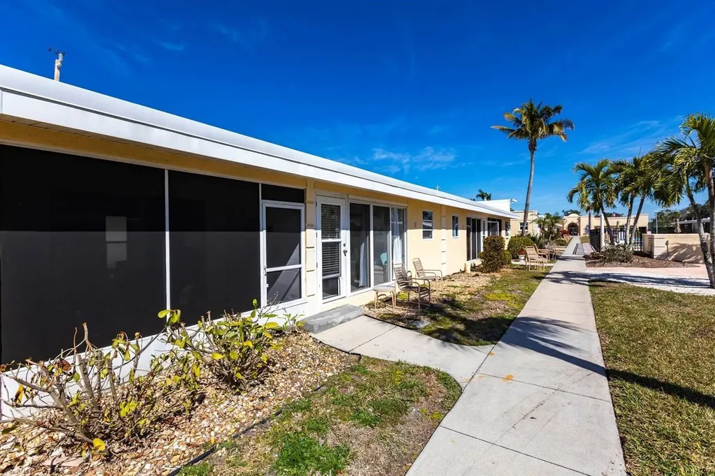 6006 Midnight Pass Road Sarasota FL 34242