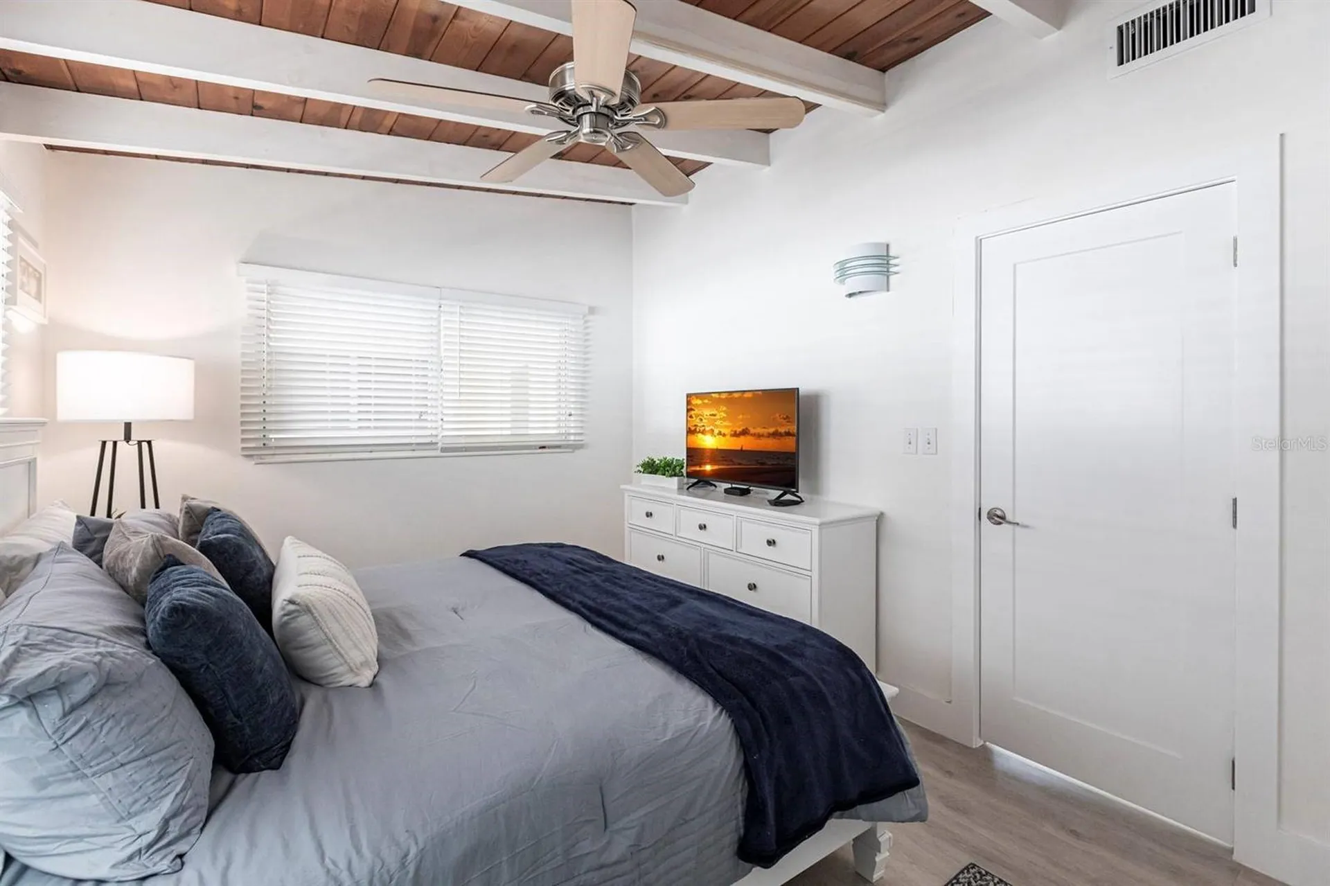 6006 Midnight Pass Road Sarasota FL 34242
