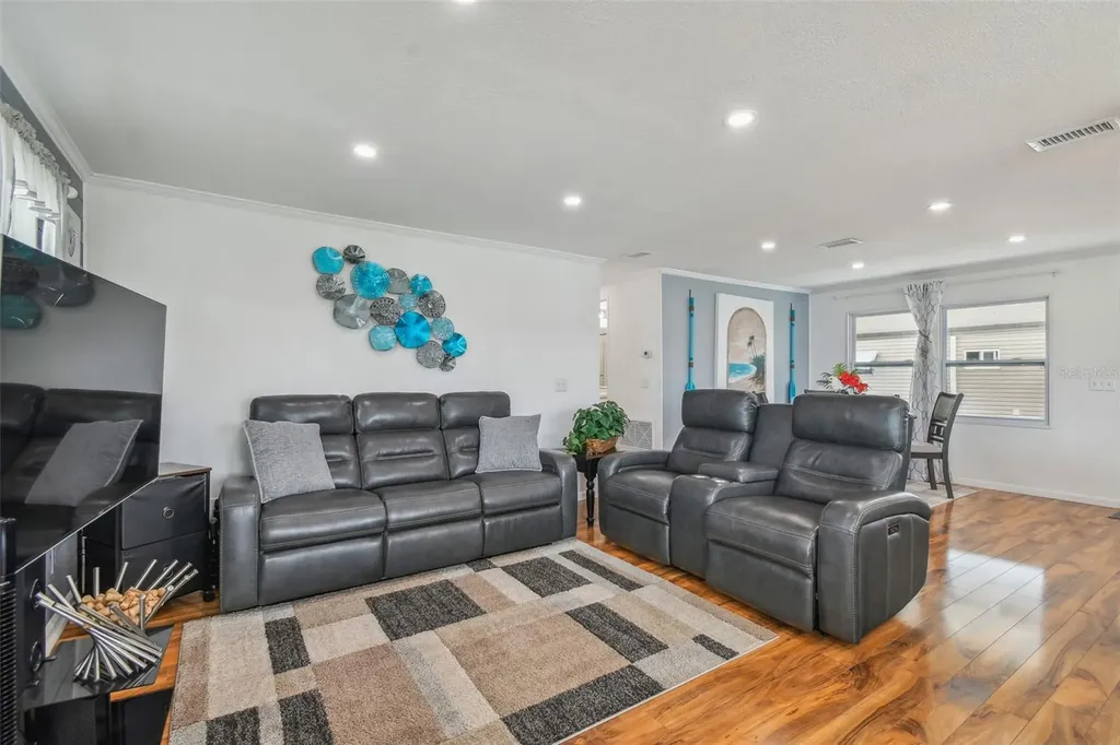 10232 Paradise Drive Largo FL 33773