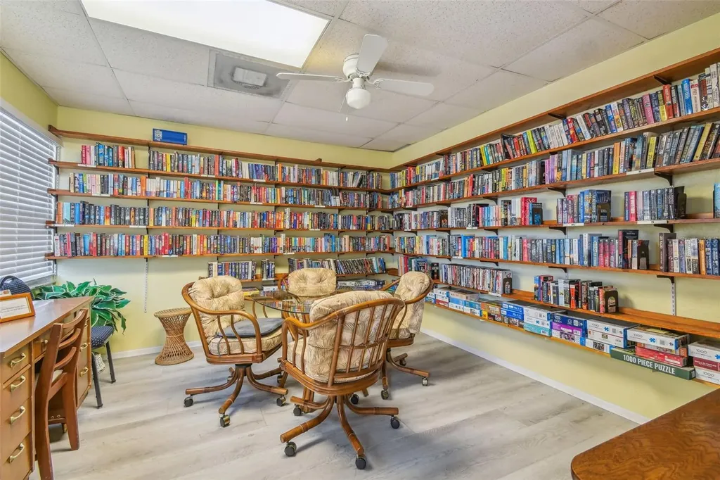 10232 Paradise Drive Largo FL 33773