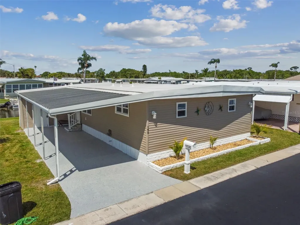 10232 Paradise Drive Largo FL 33773