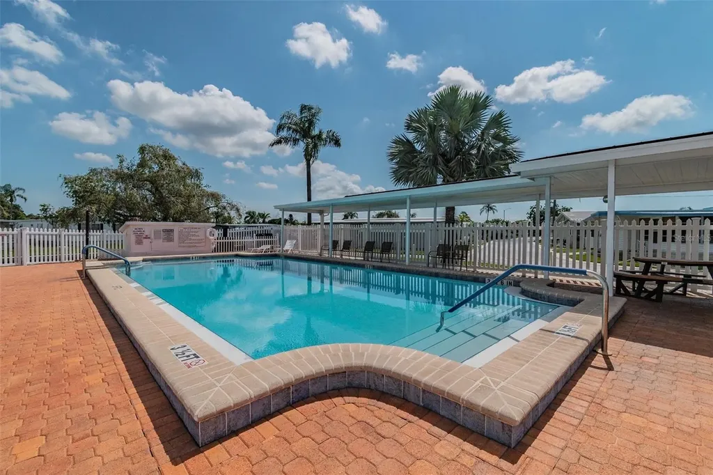 10232 Paradise Drive Largo FL 33773