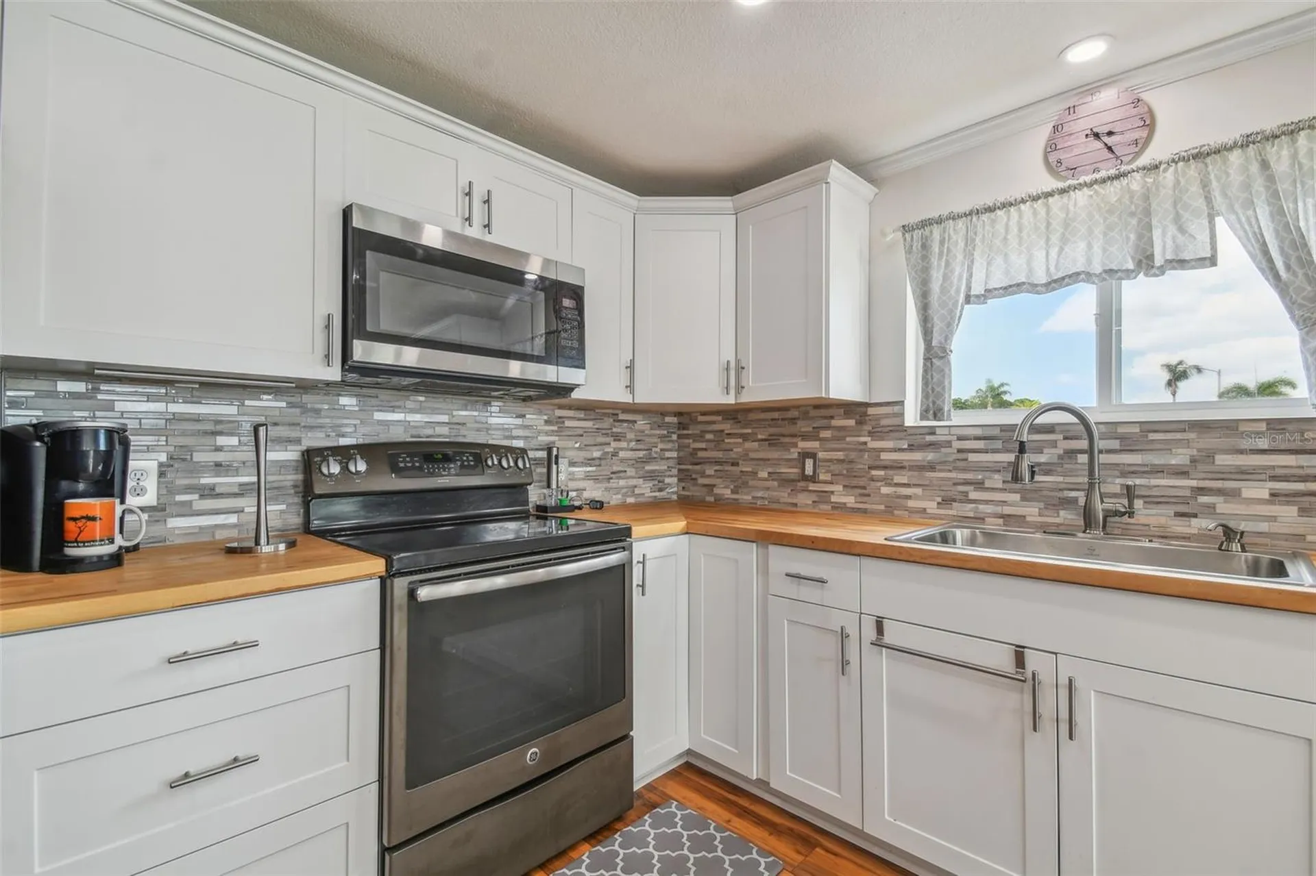 10232 Paradise Drive Largo FL 33773