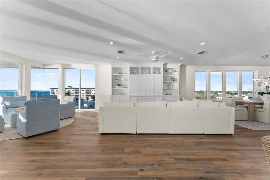 2708 N Beach Road Englewood FL 34223