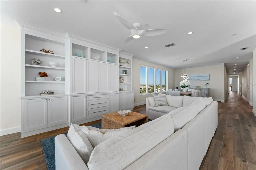 2708 N Beach Road Englewood FL 34223