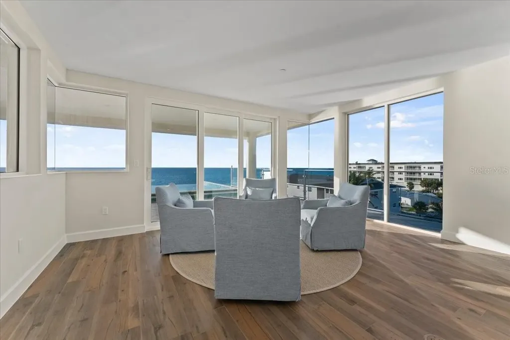 2708 N Beach Road Englewood FL 34223