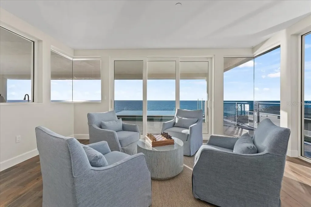 2708 N Beach Road Englewood FL 34223