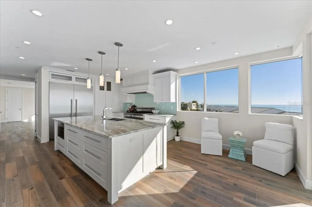 2708 N Beach Road Englewood FL 34223