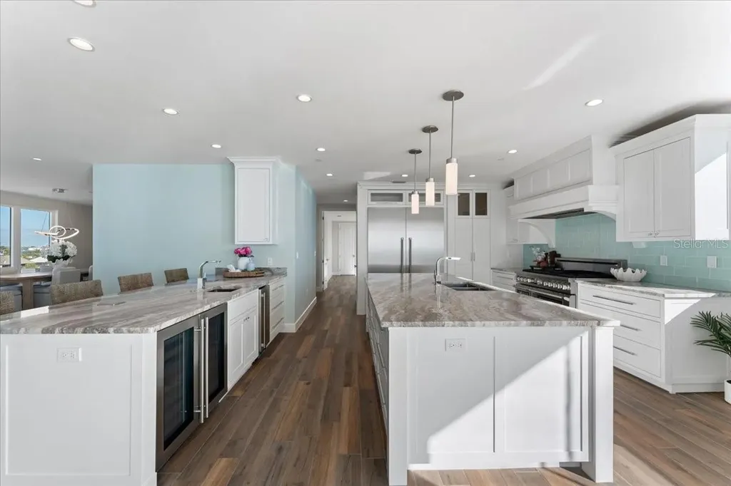 2708 N Beach Road Englewood FL 34223