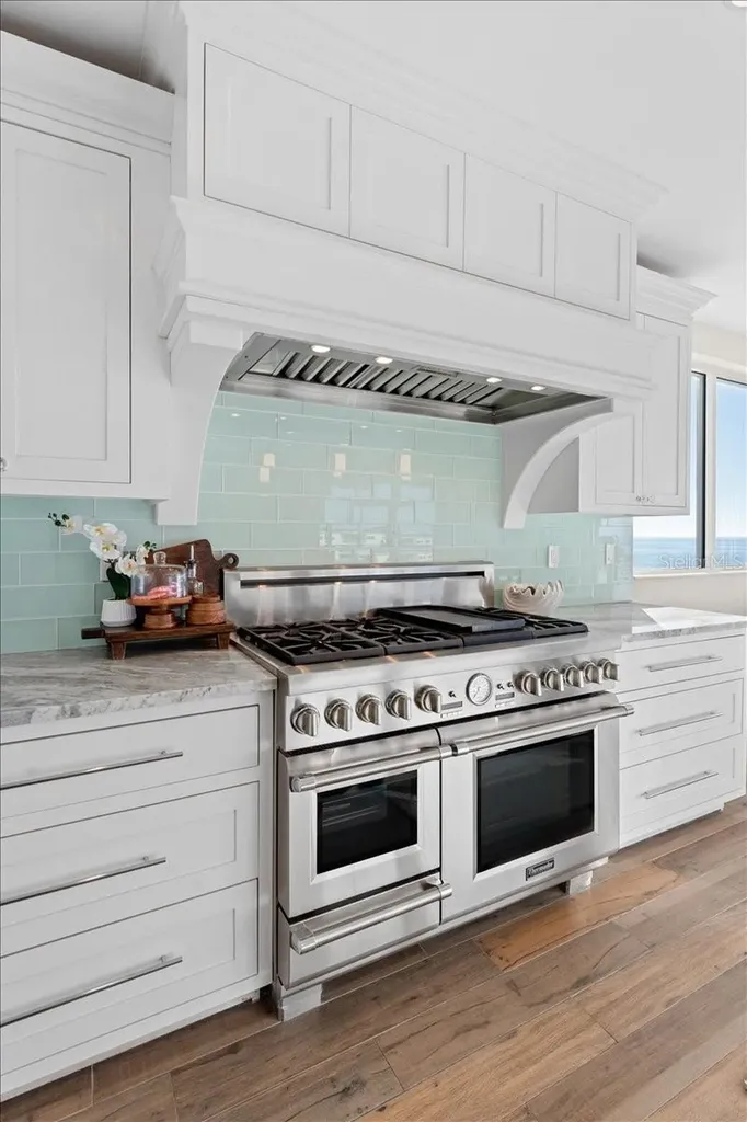 2708 N Beach Road Englewood FL 34223