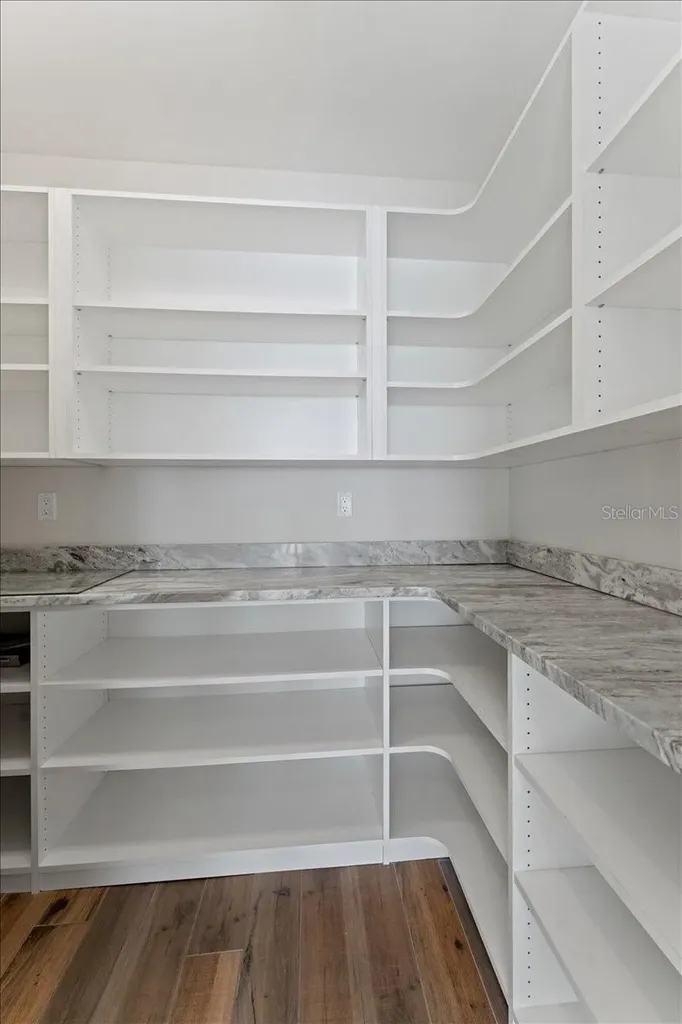 2708 N Beach Road Englewood FL 34223