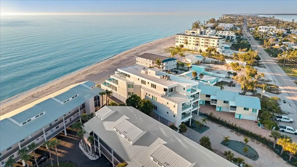 2708 N Beach Road Englewood FL 34223