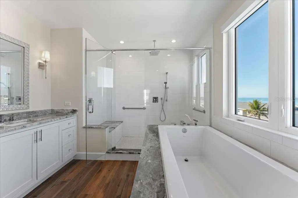 2708 N Beach Road Englewood FL 34223