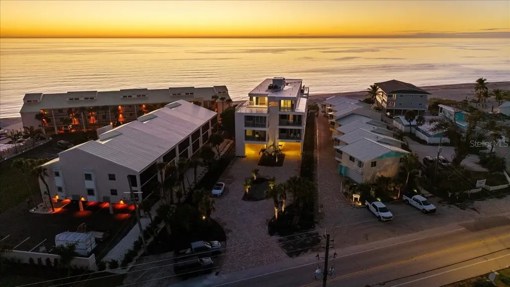 2708 N Beach Road Englewood FL 34223