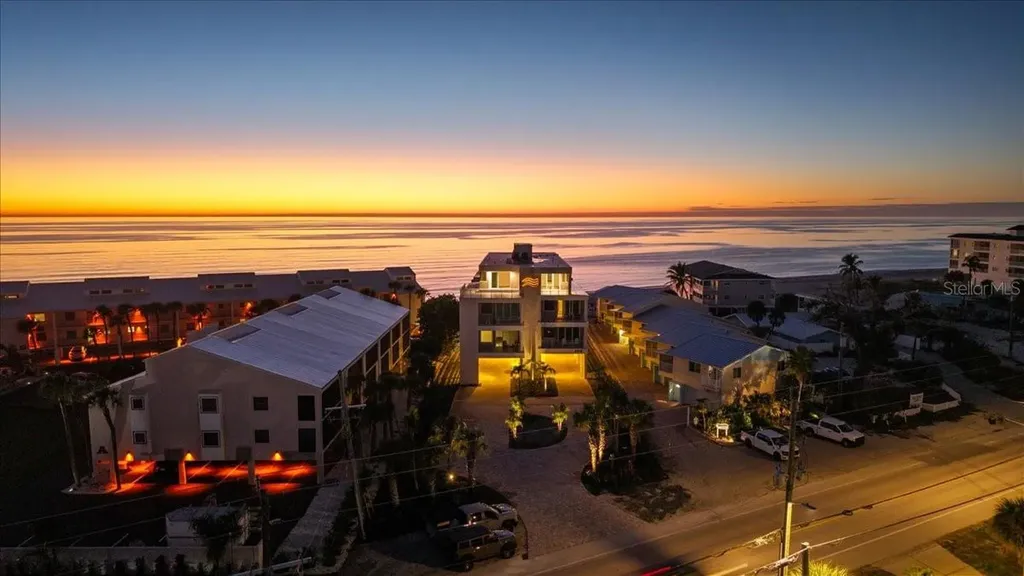 2708 N Beach Road Englewood FL 34223