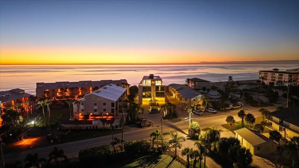 2708 N Beach Road Englewood FL 34223