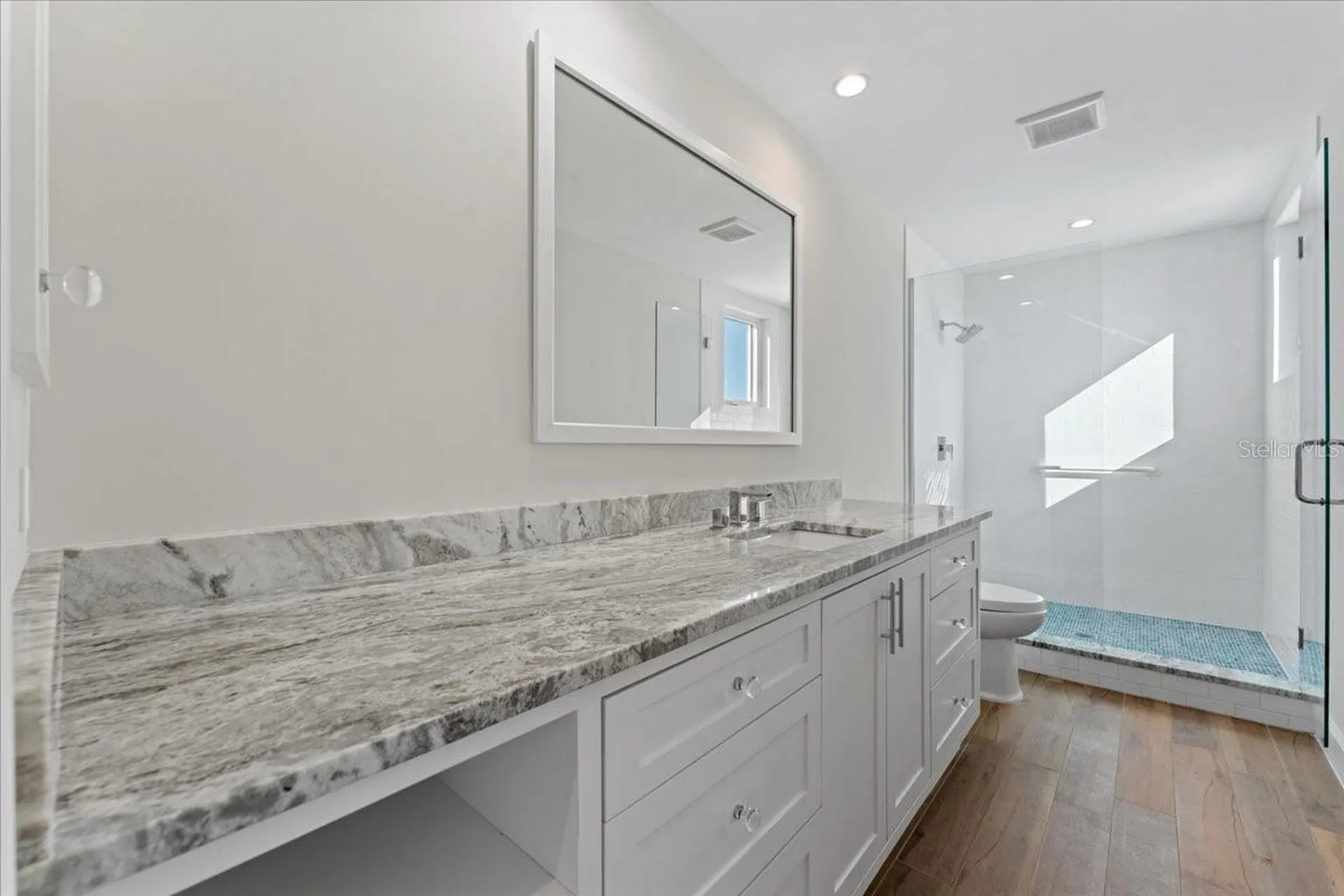 2708 N Beach Road Englewood FL 34223
