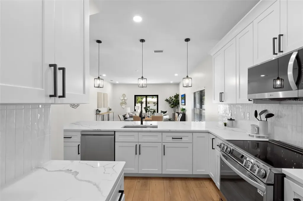 4308 W Gray Street Tampa FL 33609