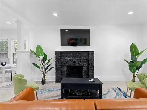 412 E Harwood Street Orlando FL 32803