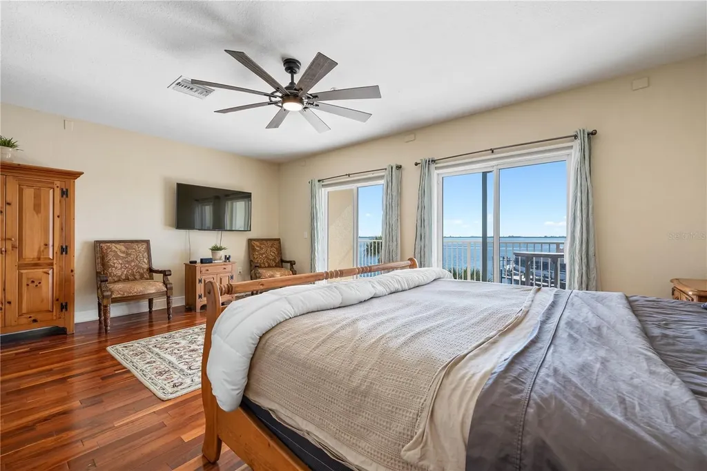 9923 Manatee Avenue W Bradenton FL 34209