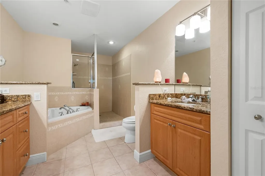 9923 Manatee Avenue W Bradenton FL 34209
