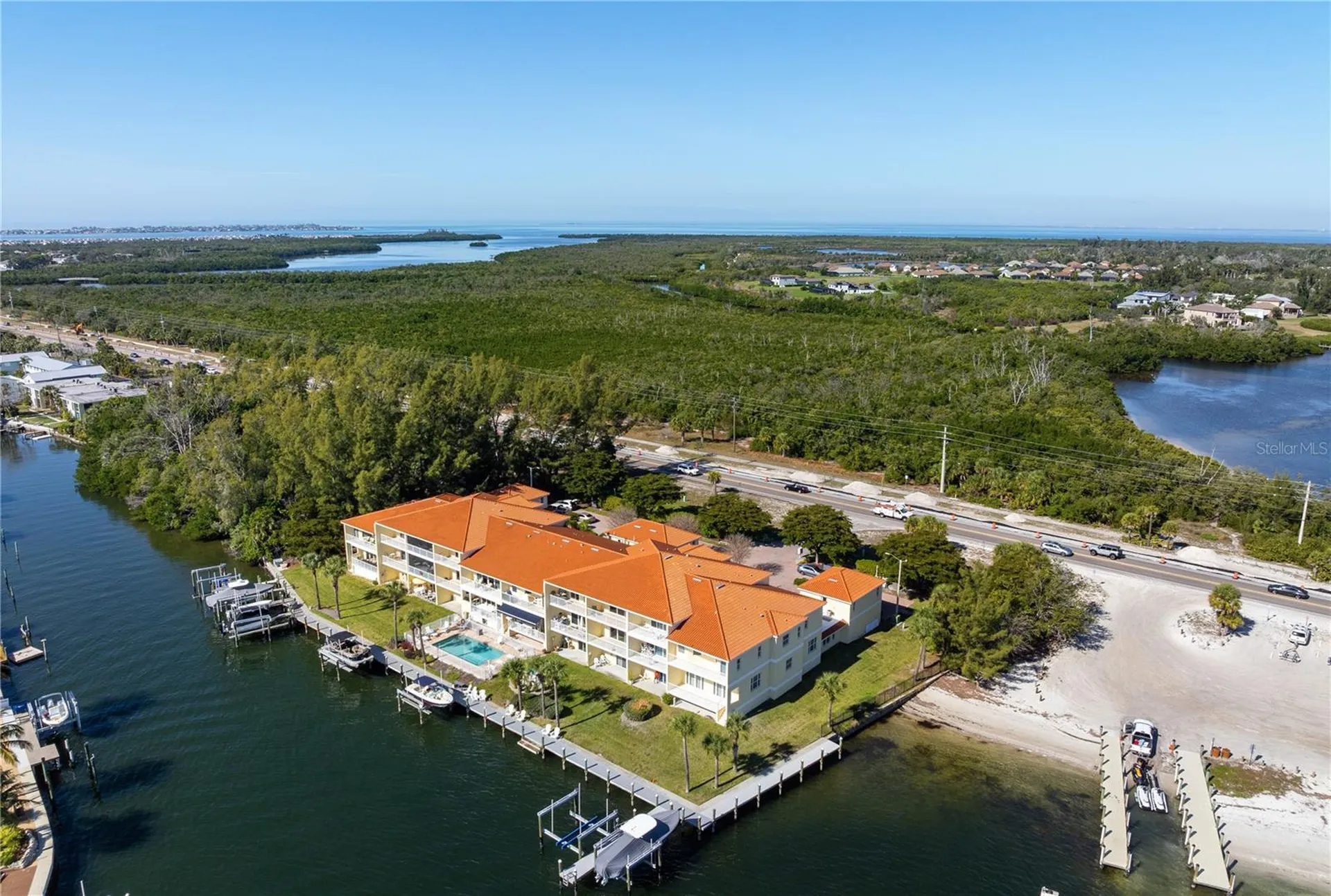 9923 Manatee Avenue W Bradenton FL 34209