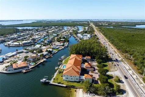 9923 Manatee Avenue W Bradenton FL 34209
