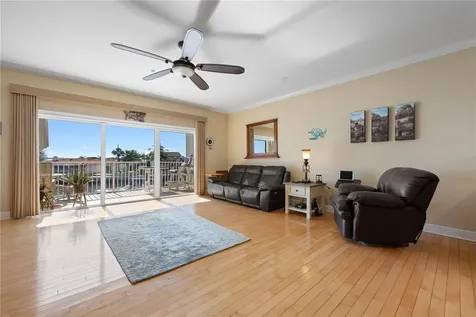 9923 Manatee Avenue W Bradenton FL 34209