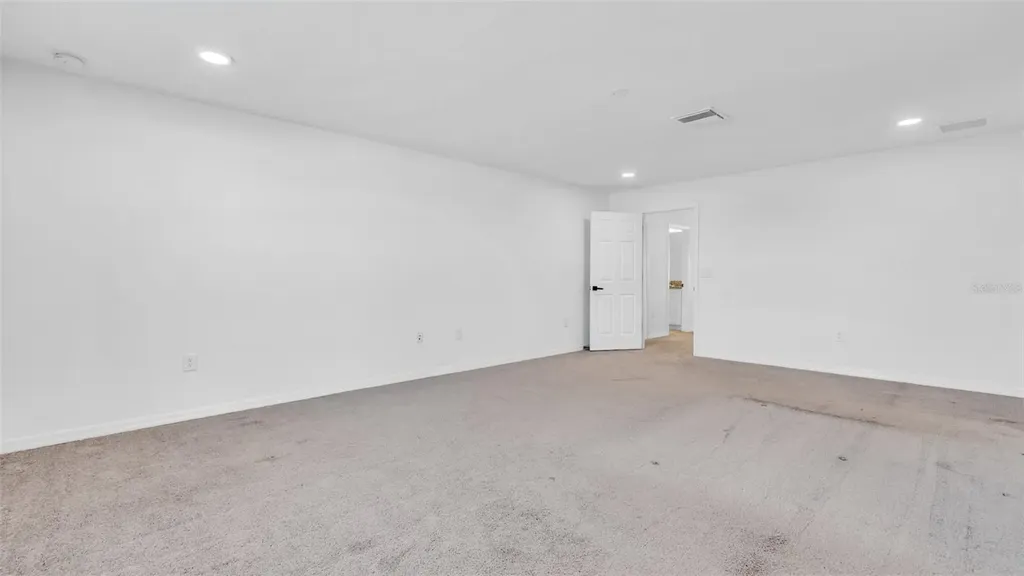 12264 Hilltop Farms Drive Dade City FL 33525