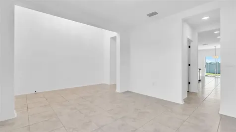 12264 Hilltop Farms Drive Dade City FL 33525