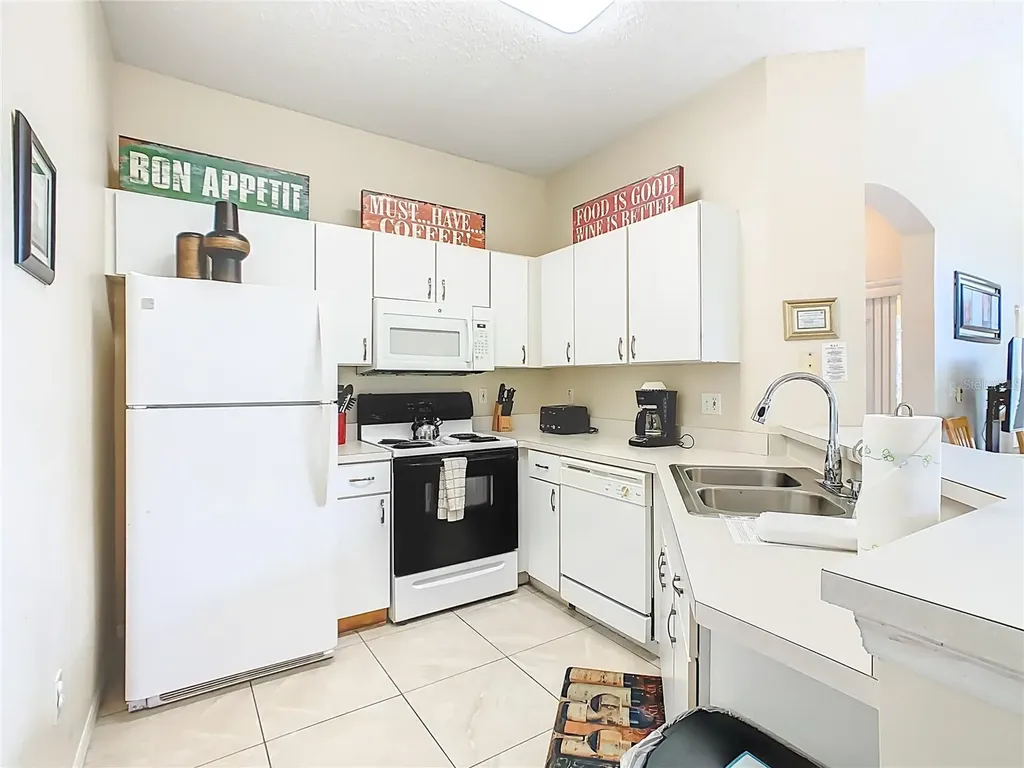 2764 Sun Key Place Kissimmee FL 34747