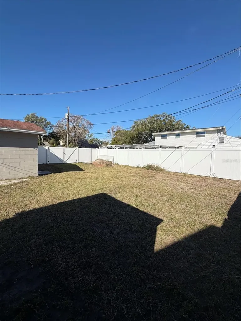 8701 94th Street Seminole FL 33777