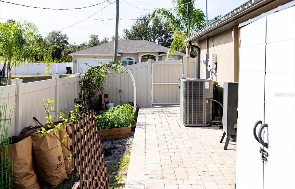 1660 Lansdale Avenue North Port FL 34286