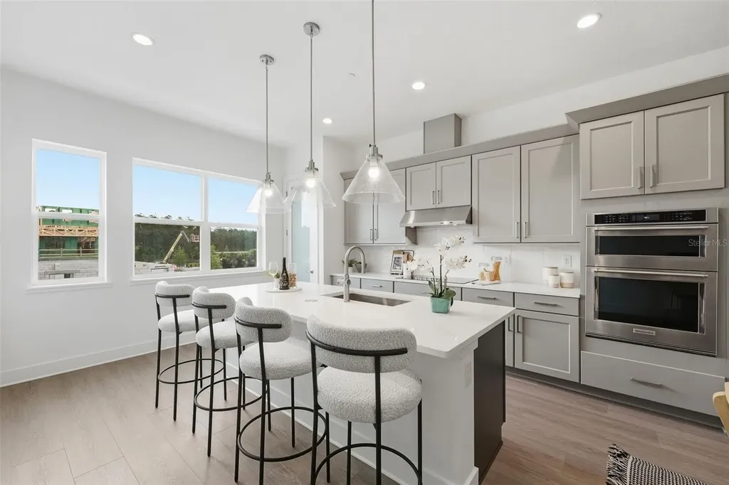 9156 Sinatra Lane Orlando FL 32827
